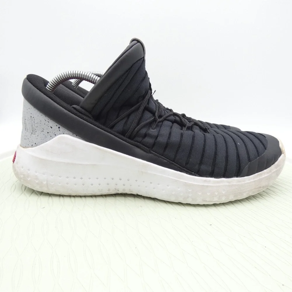 Air Jordan Flight Luxe 919715-006 Men US 11 Basketball Shoes Black White Sneaker